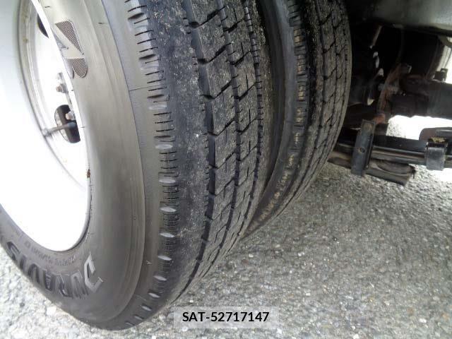 Hino DUTRO 2017-08 8848791-24