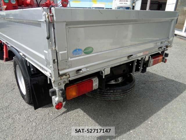 Hino DUTRO 2017-08 8848791-27