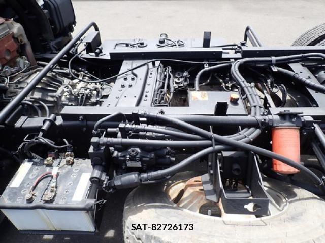 Hino DUTRO 2017-04 8848780-16