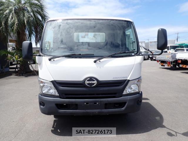 Hino DUTRO 2017-04 8848780-1