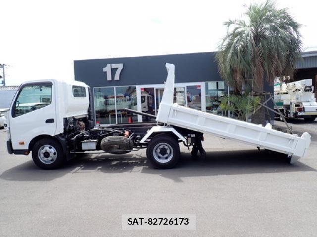 Hino DUTRO 2017-04 8848780-25