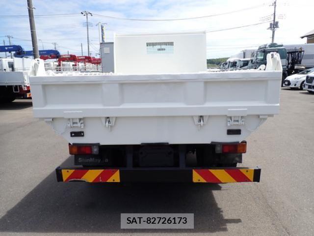 Hino DUTRO 2017-04 8848780-5