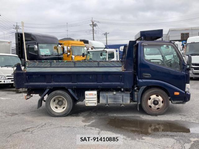 Hino DUTRO 2020-11 8848809-7