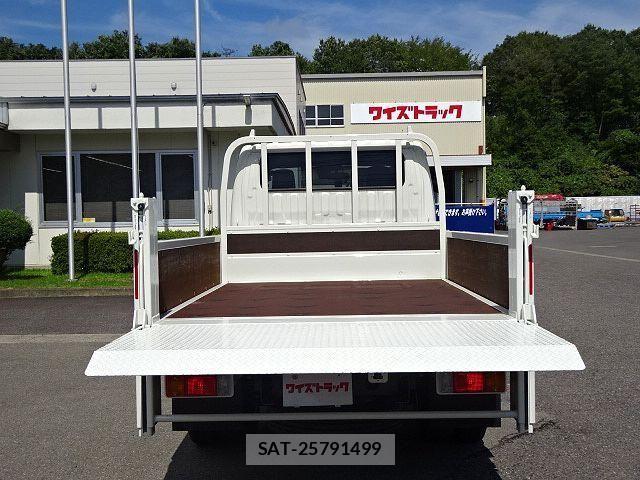 Hino DUTRO 2026-01 8848779-12