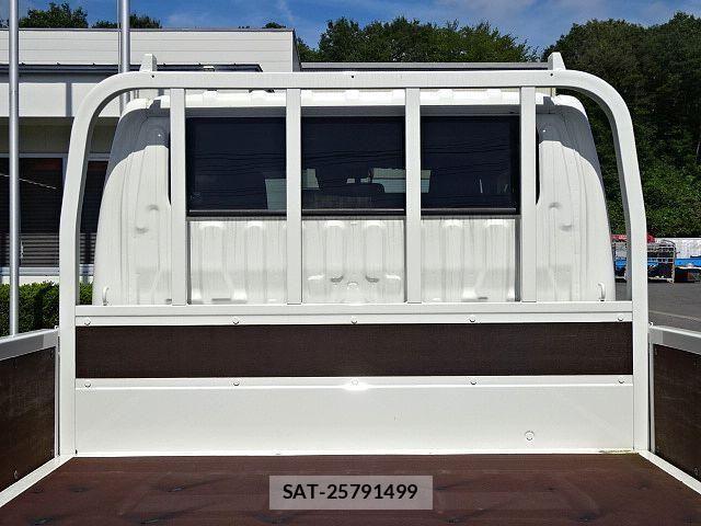 Hino DUTRO 2026-01 8848779-15