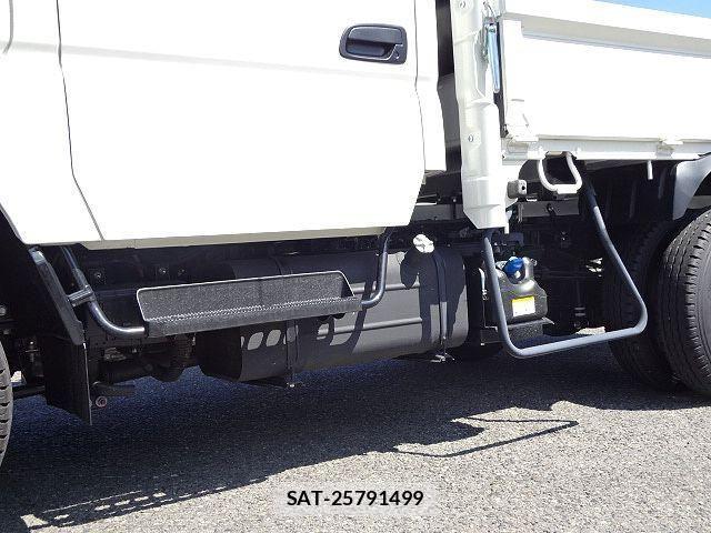 Hino DUTRO 2026-01 8848779-23