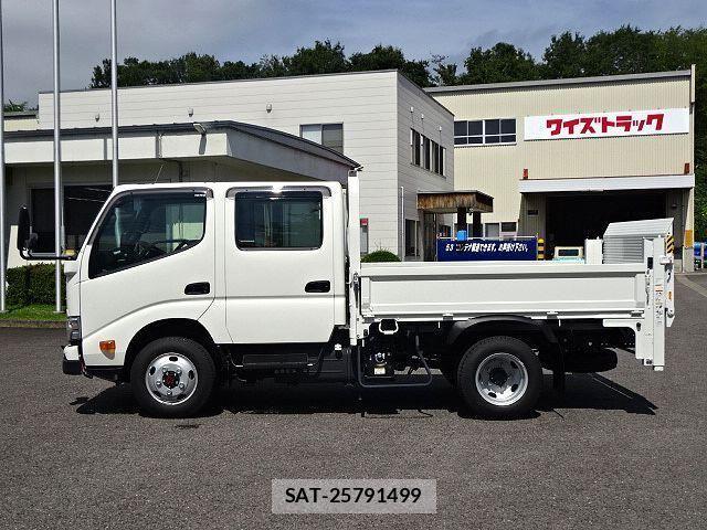 Hino DUTRO 2026-01 8848779-3