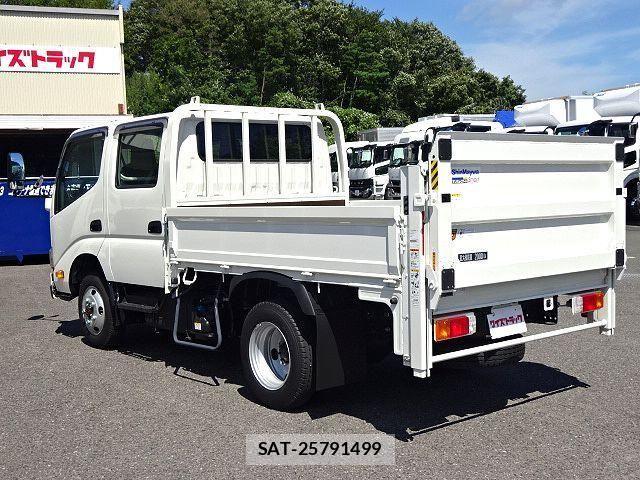 Hino DUTRO 2026-01 8848779-5