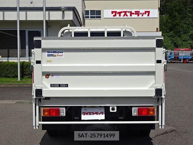 Hino DUTRO 2026-01 8848779-6