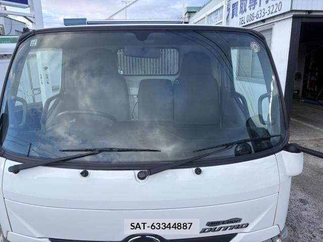 Hino DUTRO 2017-11 8848798-10