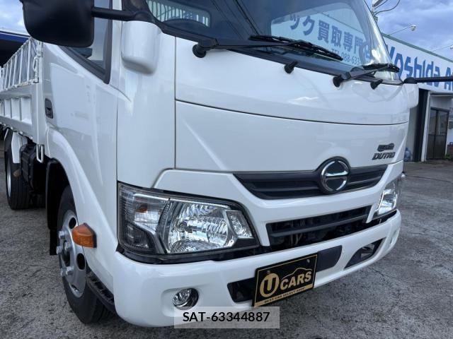 Hino DUTRO 2017-11 8848798-13