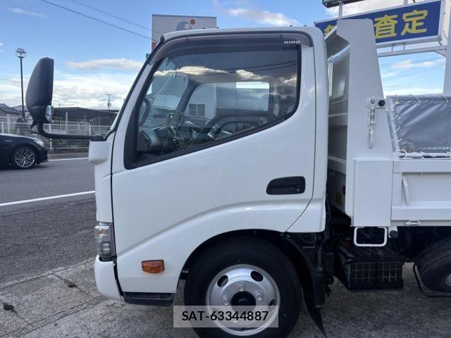 Hino DUTRO 2017-11 8848798-14