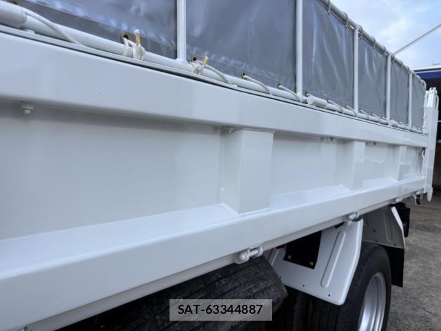 Hino DUTRO 2017-11 8848798-22