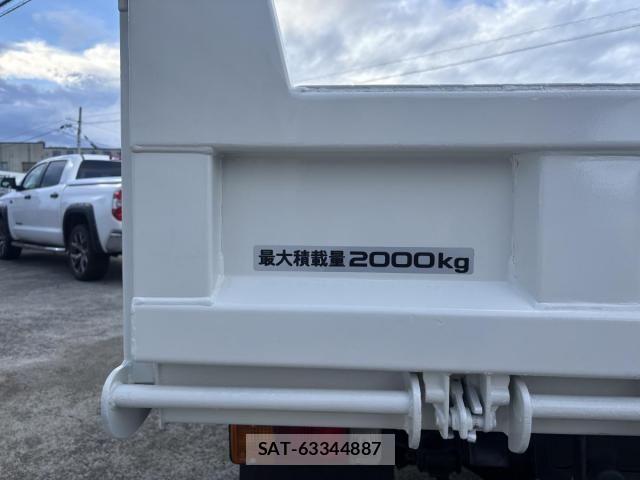 Hino DUTRO 2017-11 8848798-27