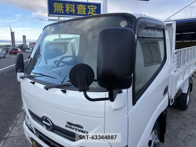 Hino DUTRO 2017-11 8848798-8