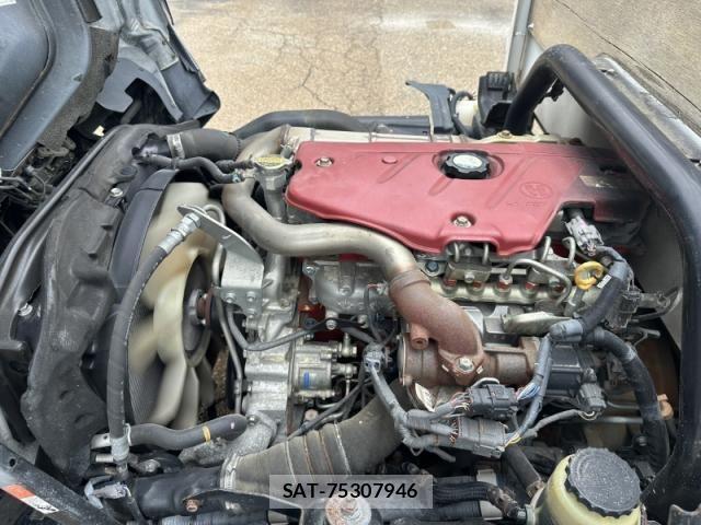 Hino DUTRO 2013-11 8848808-12