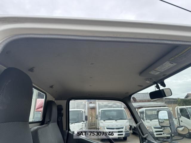 Hino DUTRO 2013-11 8848808-29