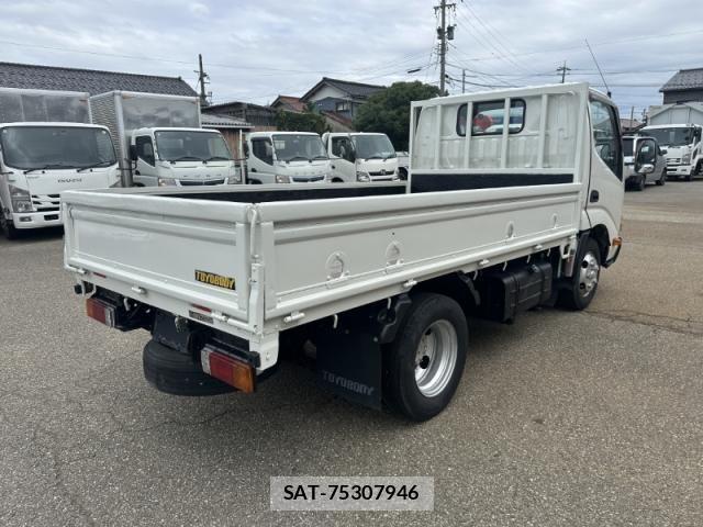 Hino DUTRO 2013-11 8848808-4