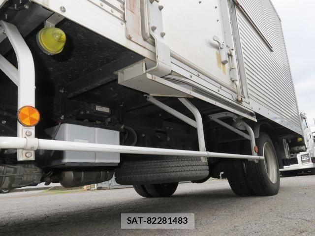 Hino DUTRO 2020-08 8848781-13