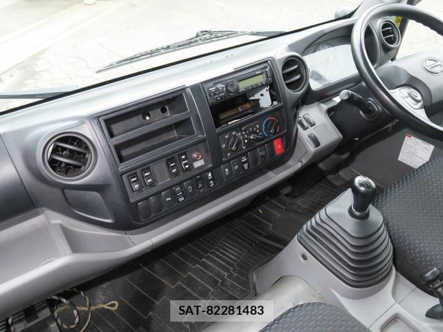 Hino DUTRO 2020-08 8848781-26