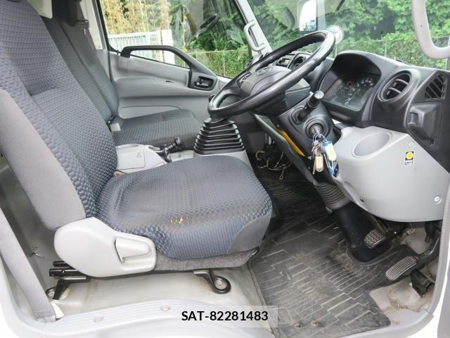 Hino DUTRO 2020-08 8848781-27