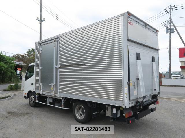 Hino DUTRO 2020-08 8848781-2