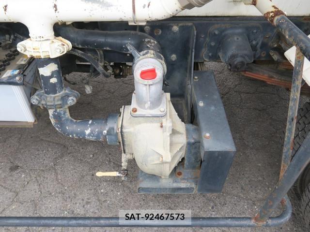 Hino DUTRO 2018-07 8848783-16