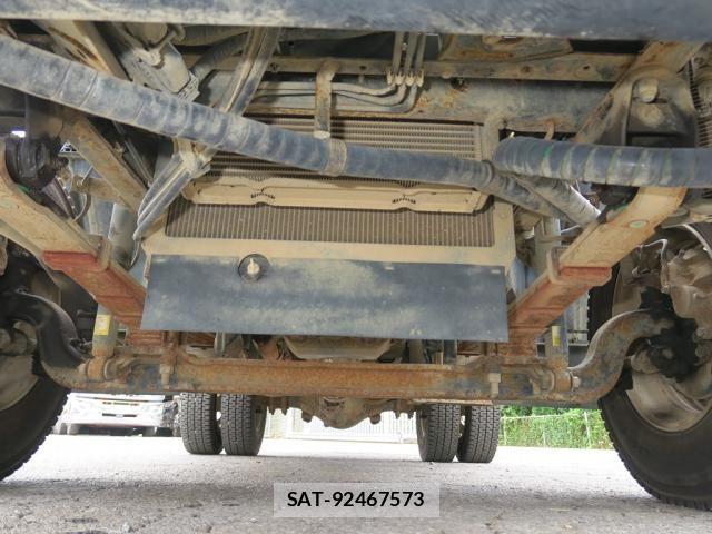 Hino DUTRO 2018-07 8848783-17