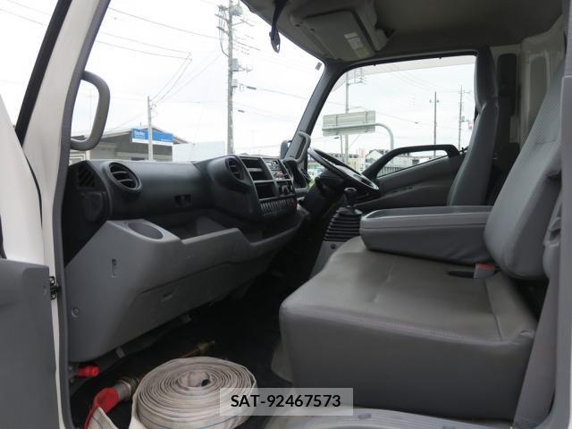 Hino DUTRO 2018-07 8848783-26
