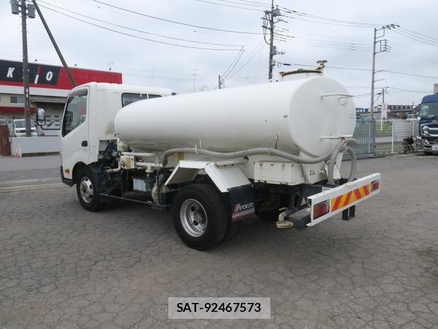 Hino DUTRO 2018-07 8848783-2
