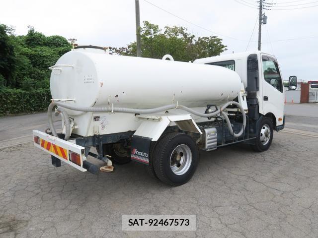 Hino DUTRO 2018-07 8848783-3
