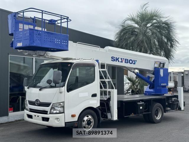 Hino DUTRO 2012-12 8848782-0