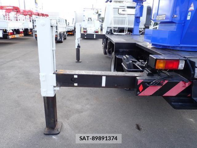 Hino DUTRO 2012-12 8848782-28