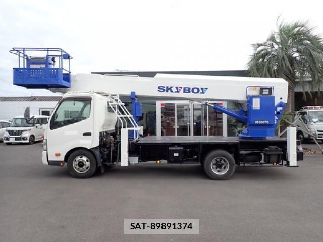 Hino DUTRO 2012-12 8848782-7