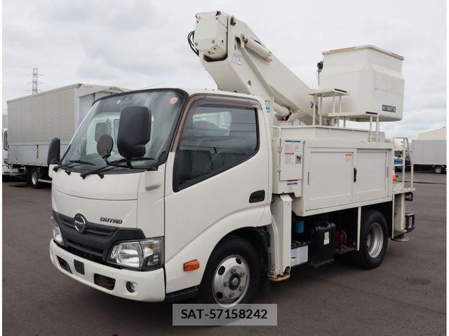 Hino DUTRO 2018-01 8848793-0