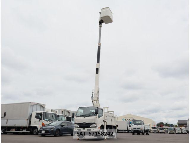 Hino DUTRO 2018-01 8848793-10
