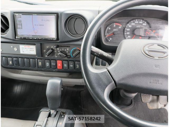 Hino DUTRO 2018-01 8848793-23