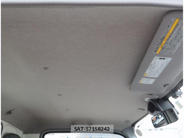Hino DUTRO 2018-01 8848793-25