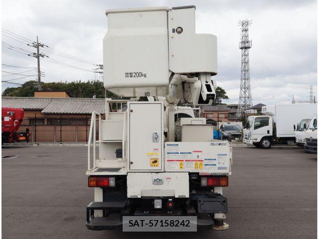 Hino DUTRO 2018-01 8848793-3