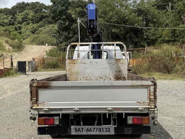 Hino DUTRO 2015-03 8848802-9