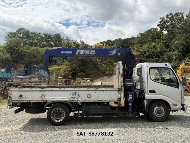 Hino DUTRO 2015-03 8848802-13