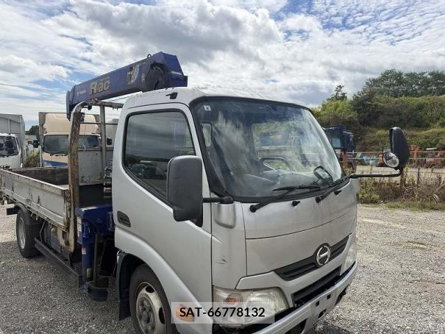 Hino DUTRO 2015-03 8848802-19