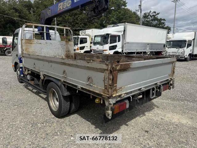 Hino DUTRO 2015-03 8848802-27