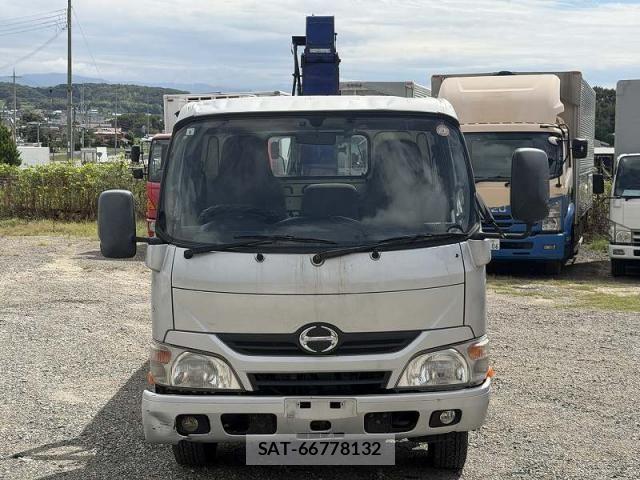 Hino DUTRO 2015-03 8848802-2