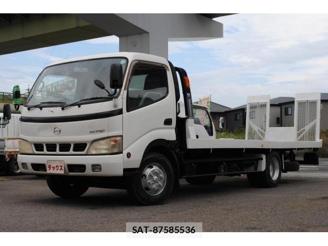 Hino DUTRO 2005-05 8848800-0
