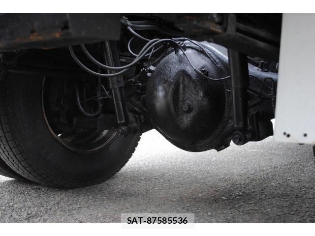 Hino DUTRO 2005-05 8848800-12