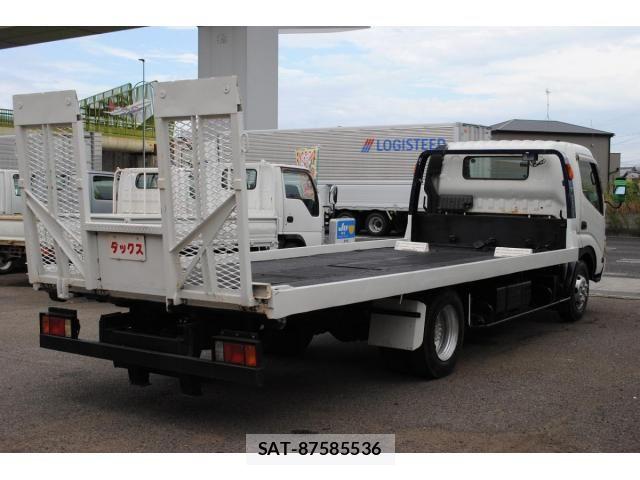 Hino DUTRO 2005-05 8848800-5