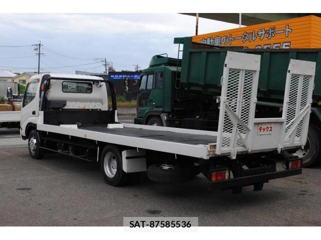 Hino DUTRO 2005-05 8848800-7