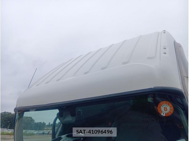Hino DUTRO 2017-10 8848786-22