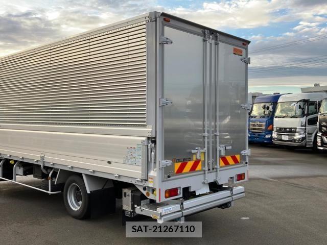 Hino DUTRO 2024-10 8848776-13
